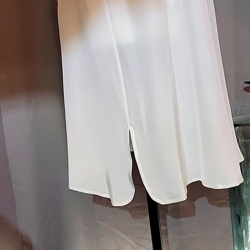 Linda Hartman Classic Silk Pajama Top - Picture 2 of 7